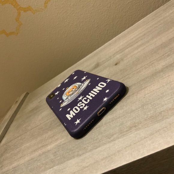 IPHONE X/XS MAX MOSCHINO PHONE CASE - Picture 5 of 5